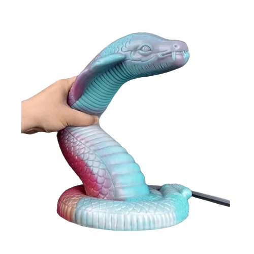 Cobra dildo striekajúce mäkké